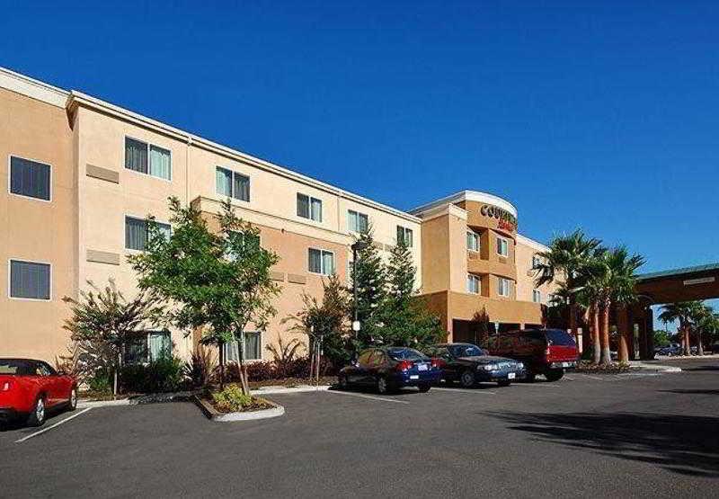 Courtyard By Marriott Merced Exterior photo