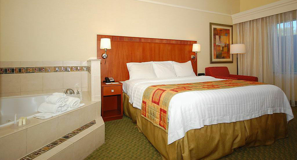 Courtyard By Marriott Merced Exterior photo